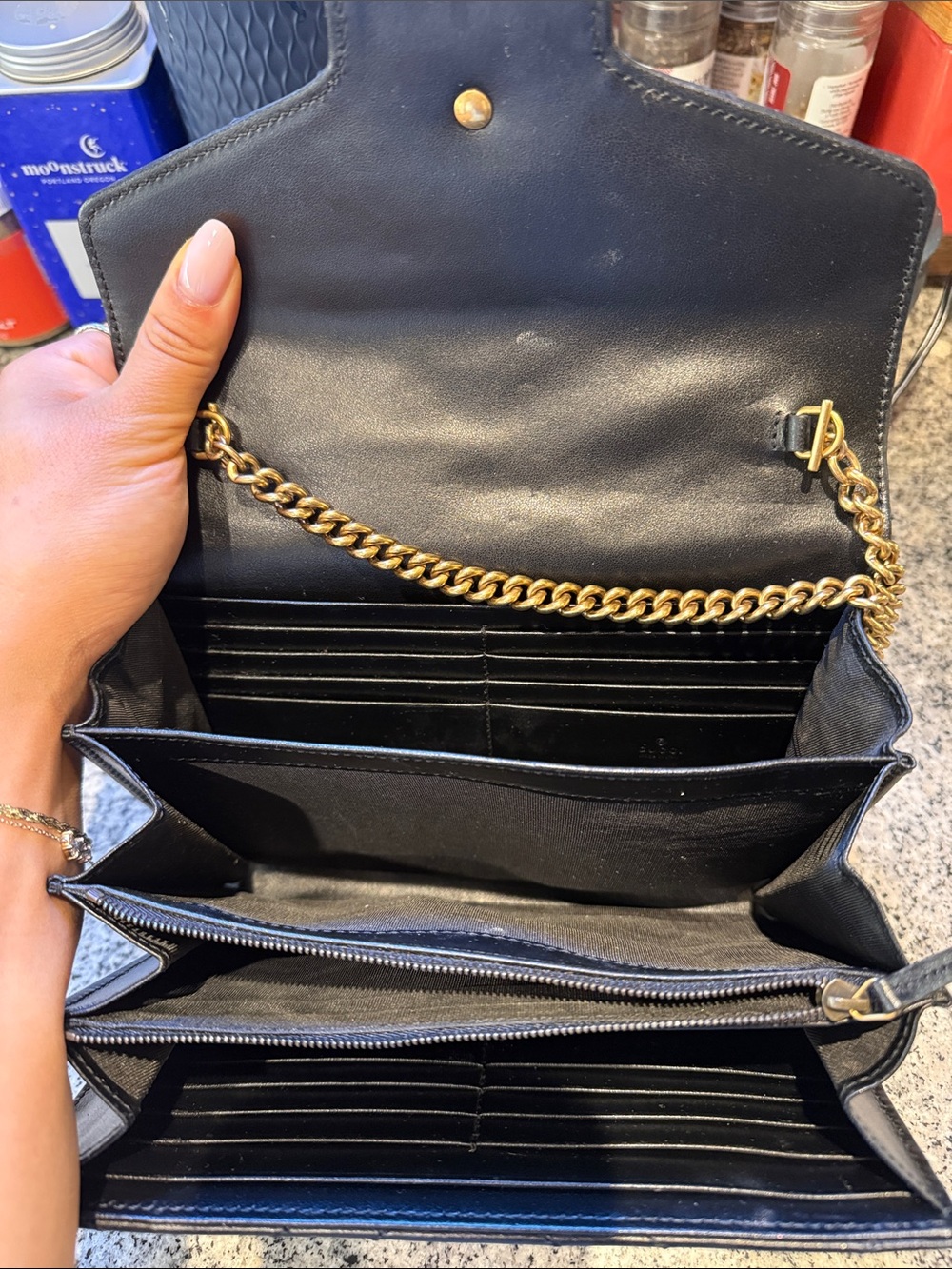 ✨ Superb Condition Gucci Black GG Marmont Wallet On A Chain with Gold Hardware ✨ - Picture 10 of 10